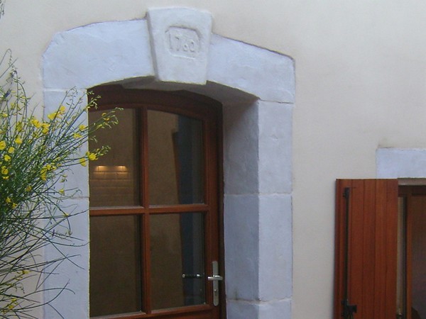 MAISON-DES-VENDANGES-PORTE