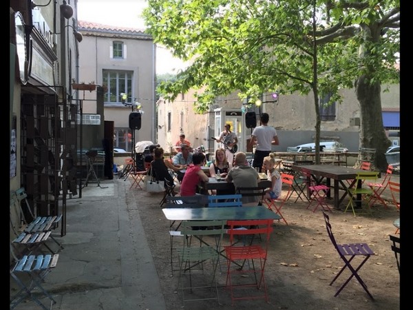 CASQUETTE-ET-CHAPEAU-2