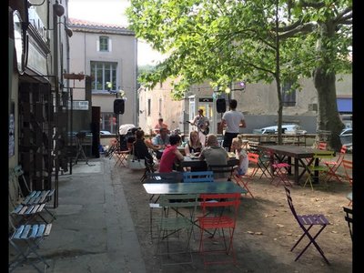 CASQUETTE-ET-CHAPEAU-2