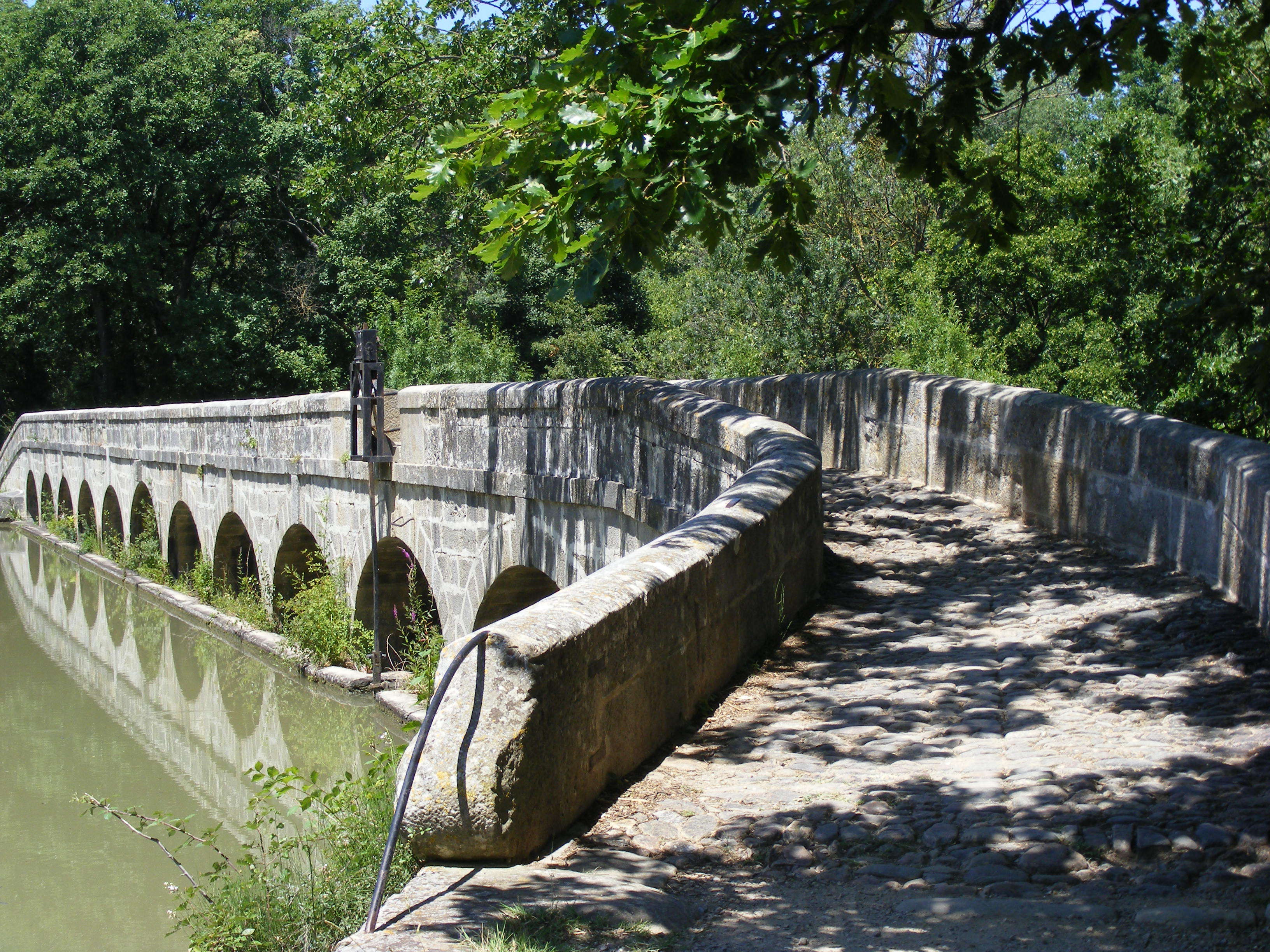 Epanchoir des patiasses et ouvrages sur la Cesse - Canal du Midi